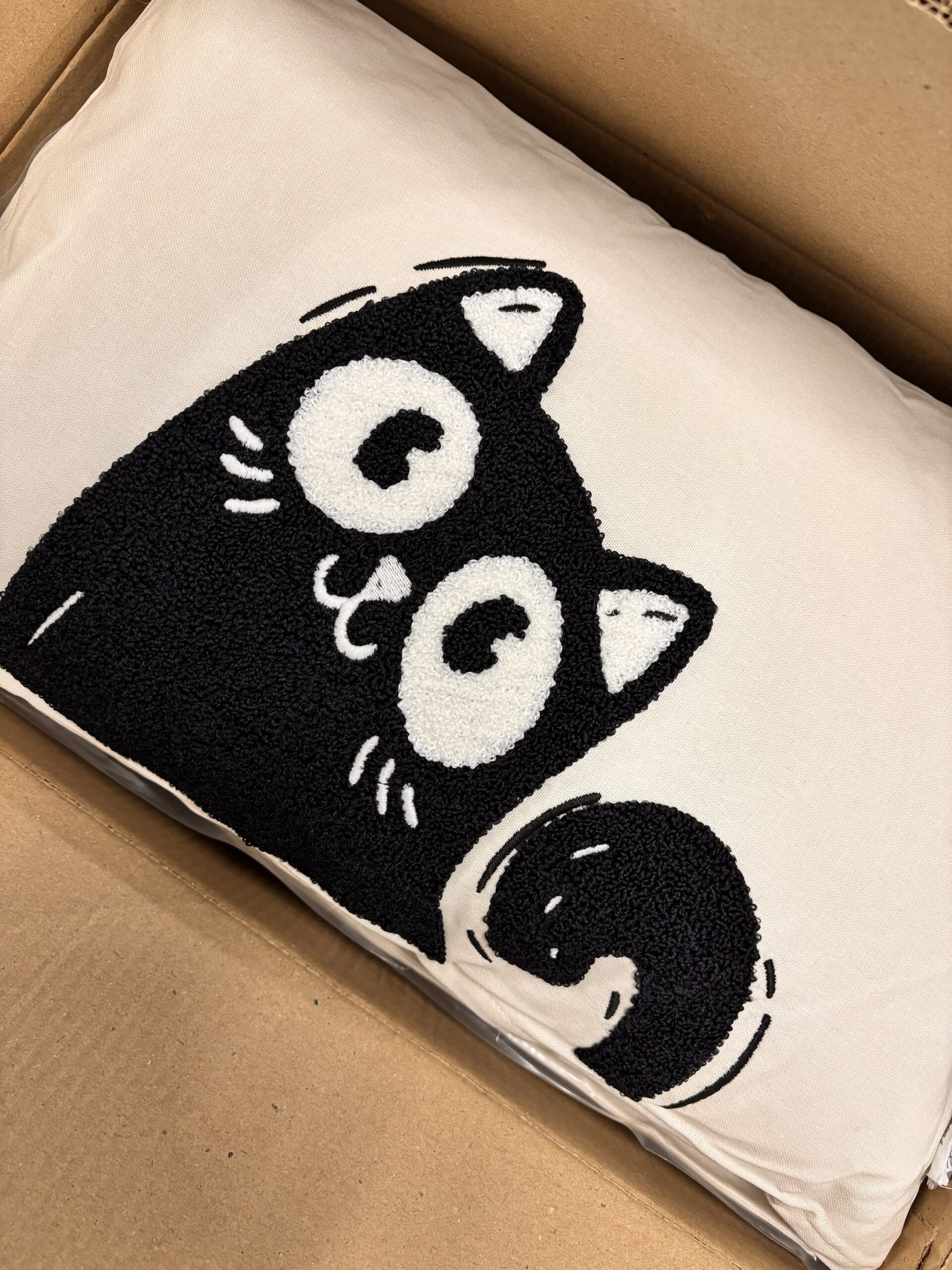 Kissen Katze 30x50 – Bild 1